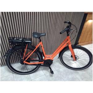 Batavus Dinsdag E-go Classic Orange Matt Lage instap