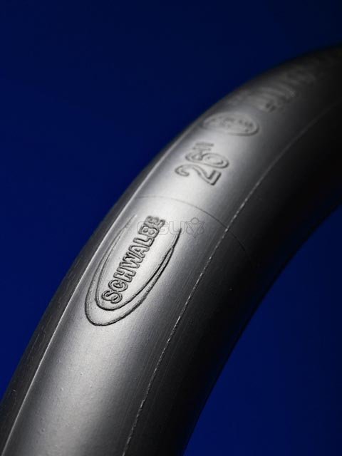 Schwalbe bnb AV14 Extra Light 26 x 1.50 - 2.35 av Zwart - Afbeelding 2